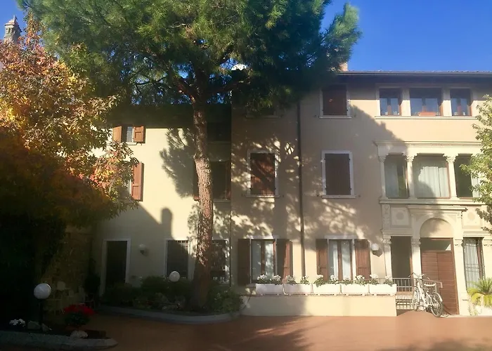 Marie Rose Luxury B&B & Apartment Desenzano del Garda